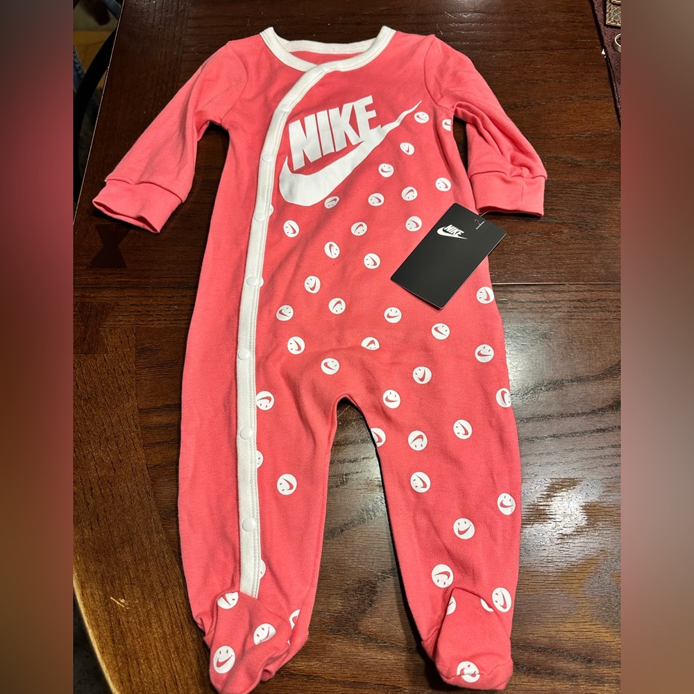 Nike Pink Nebula 6M Smiley Swoosh One Piece PJ or Outfit